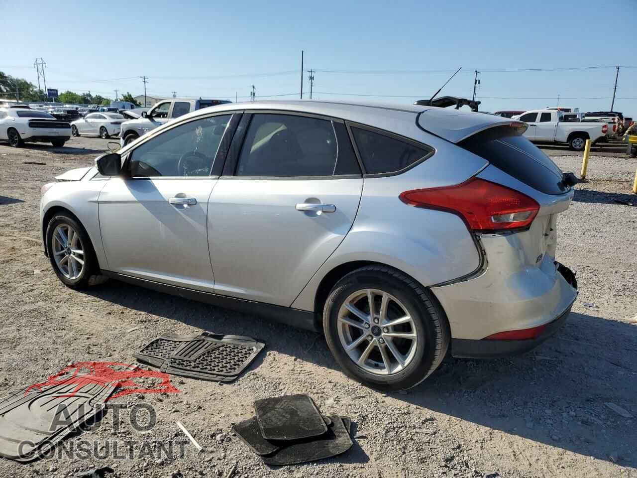 FORD FOCUS 2017 - 1FADP3K21HL235505