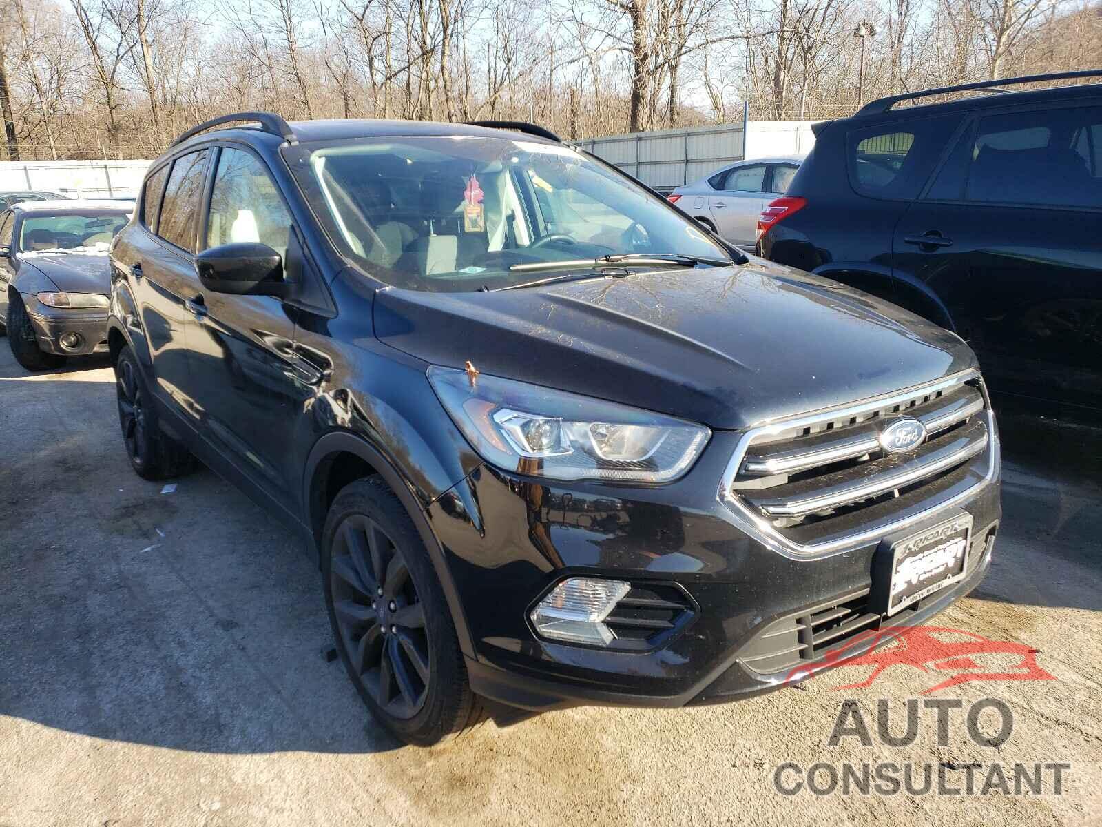 FORD ESCAPE 2017 - 1FMCU0GD1HUA90396