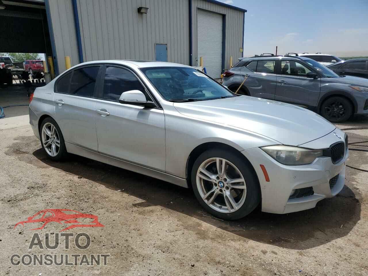 BMW 3 SERIES 2013 - WBA3B3C5XDF540908