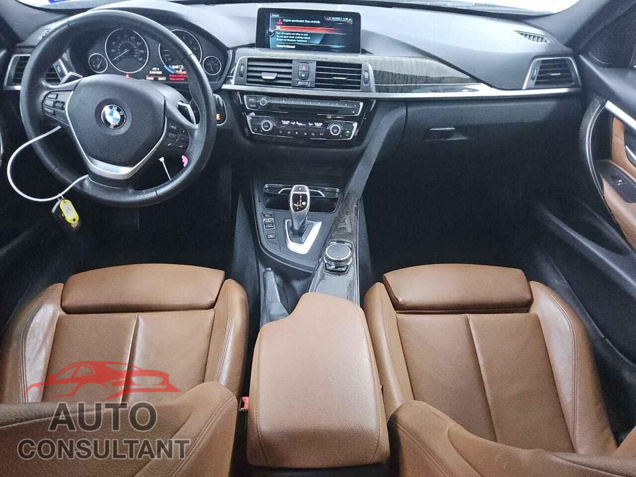 BMW 3 SERIES 2017 - WBA8B9G59HNU49949