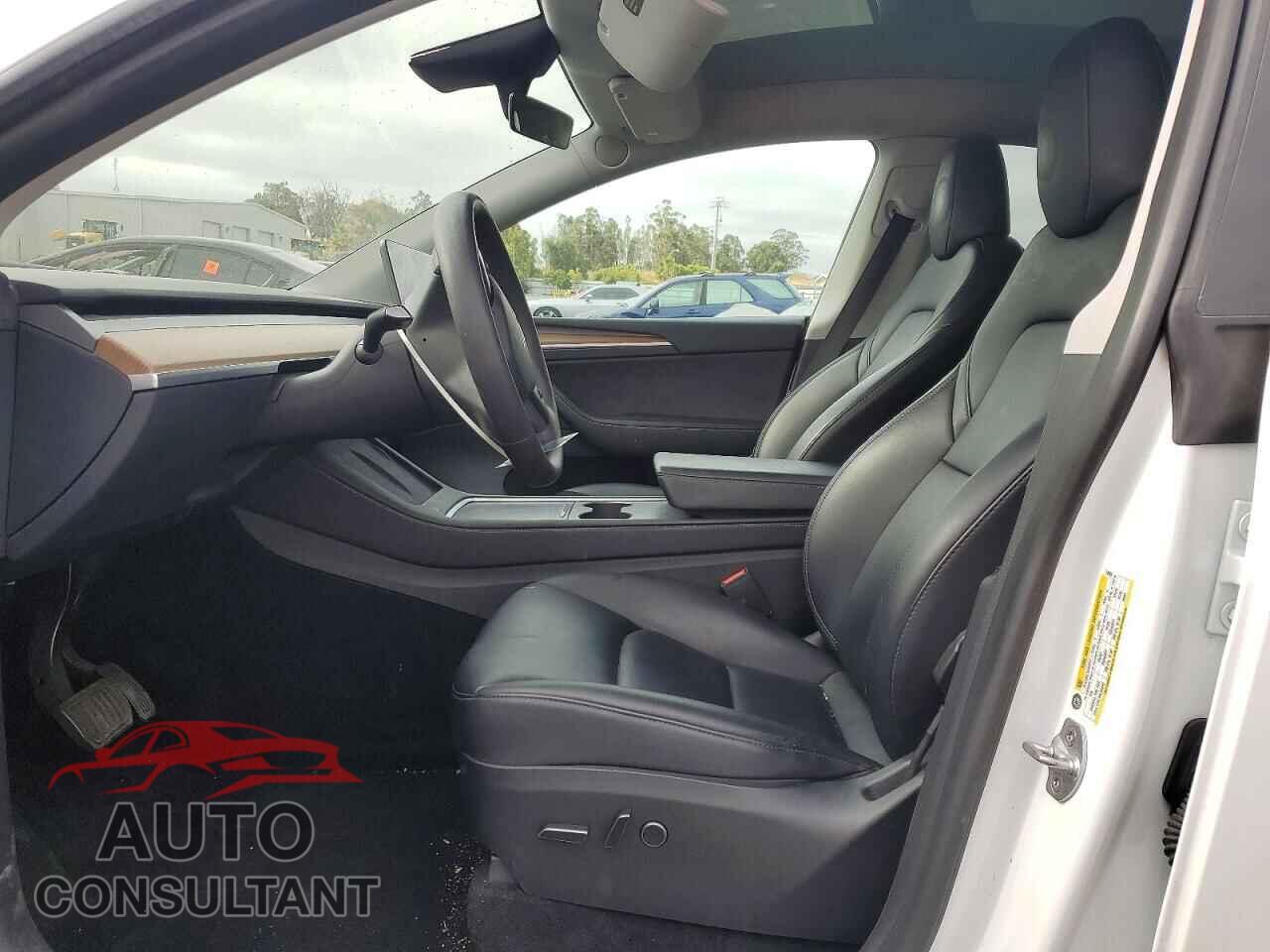 TESLA MODEL Y 2023 - 7SAYGAEE1PF740969