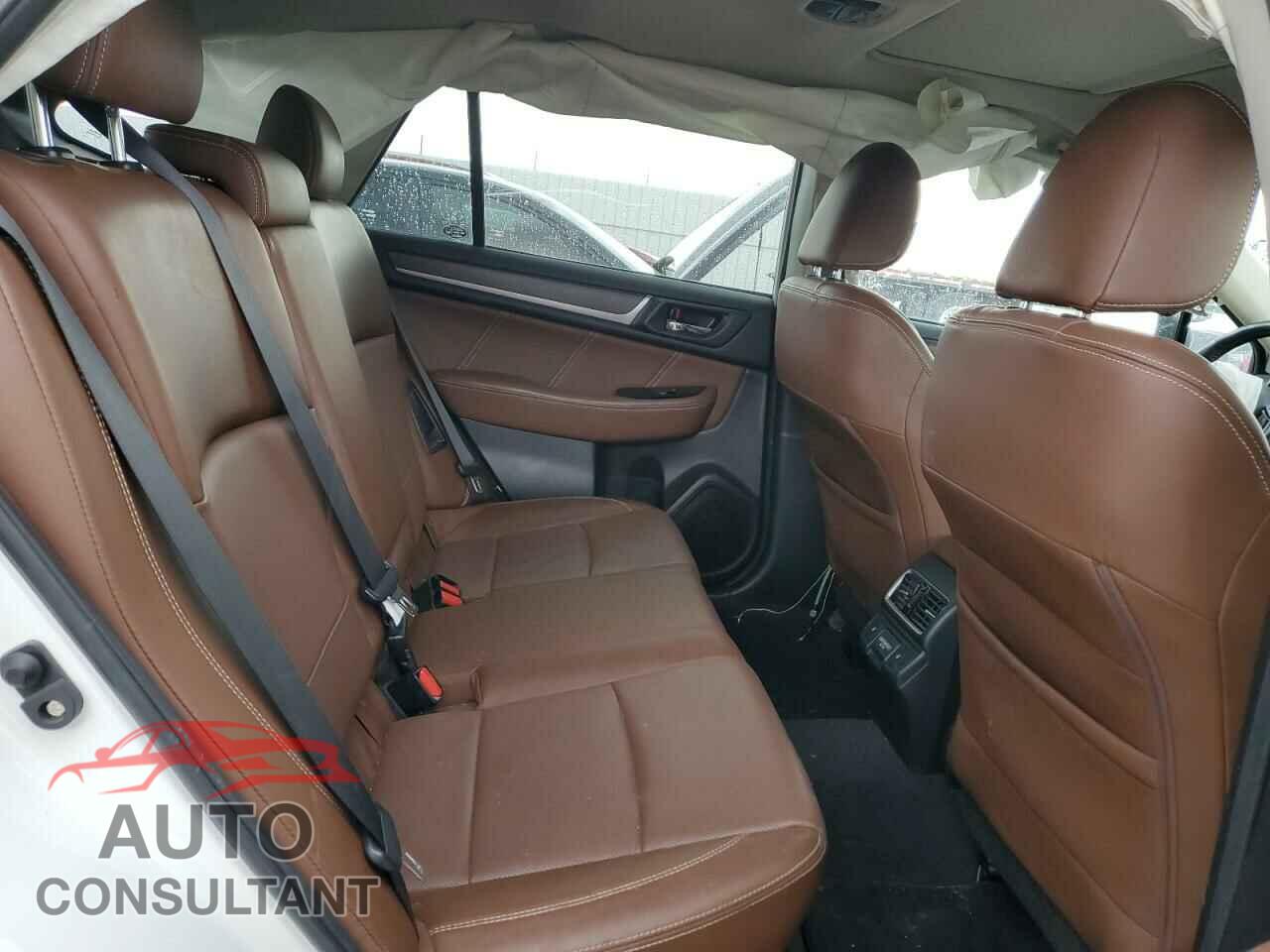 SUBARU OUTBACK 2018 - 4S4BSDTC8J3210714