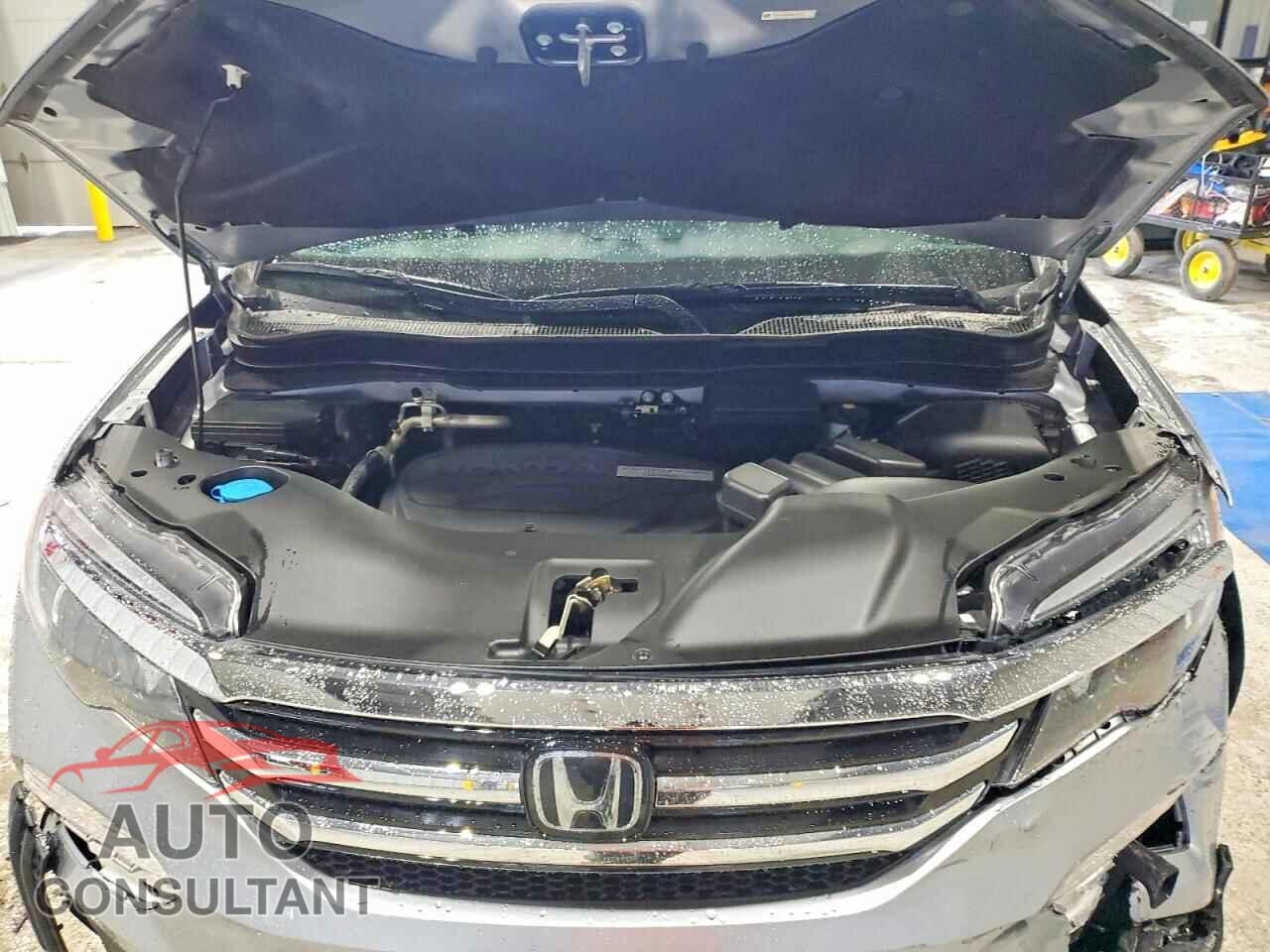 HONDA PILOT 2016 - 5FNYF6H06GB016241