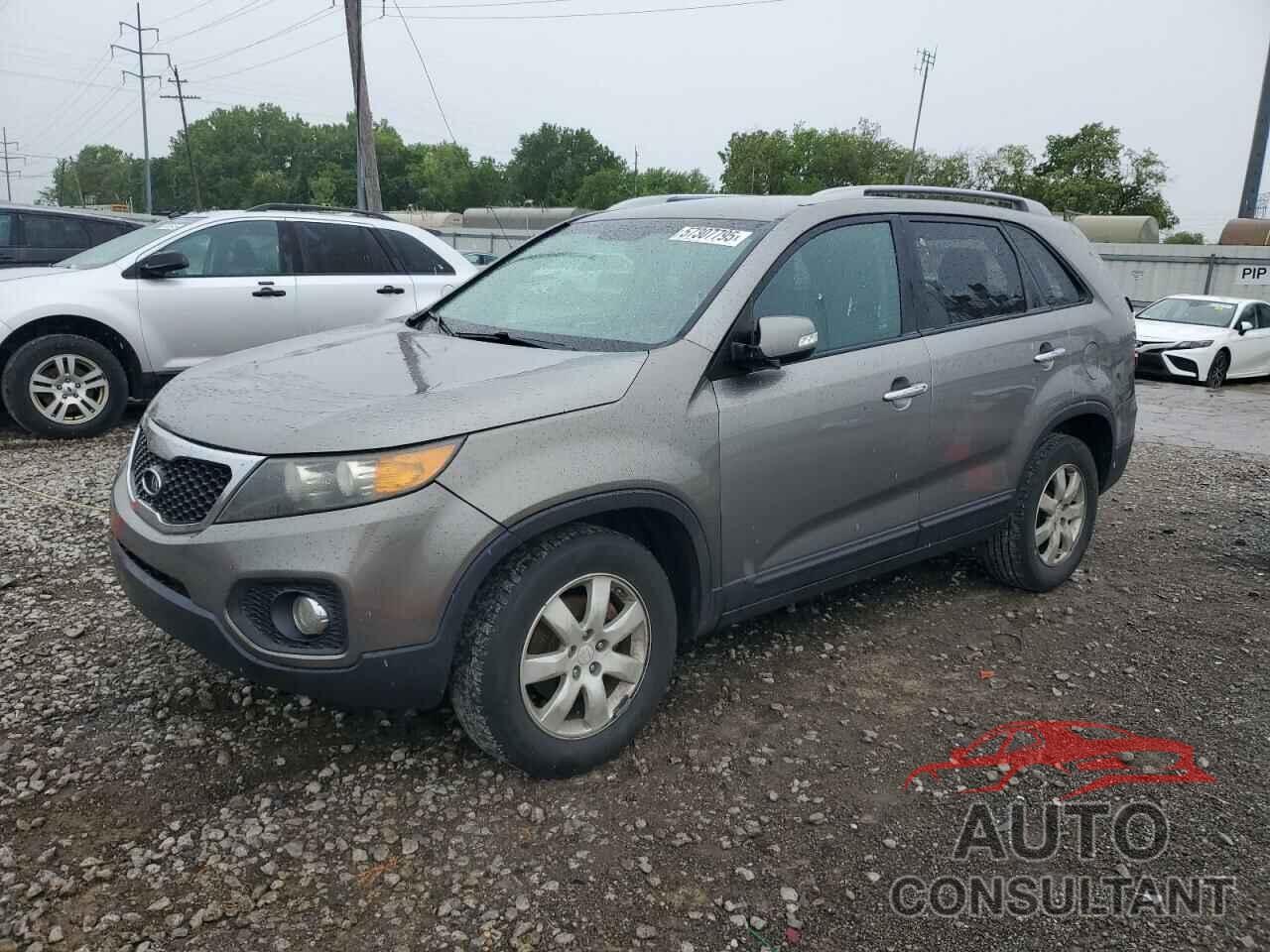 KIA SORENTO 2011 - 5XYKT3A10BG159512