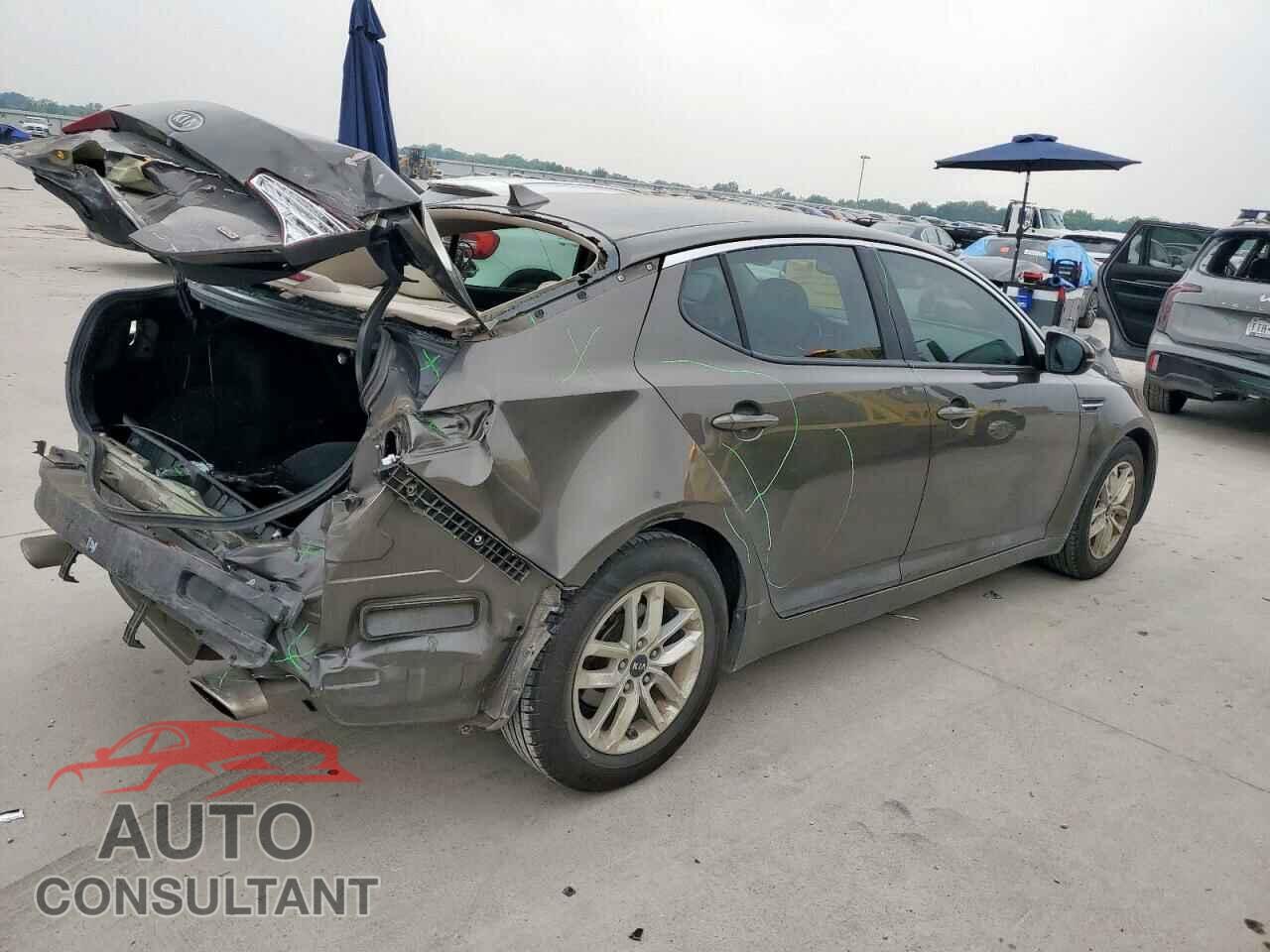 KIA OPTIMA 2011 - KNAGM4A76B5070207