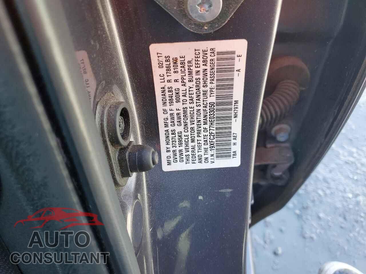 HONDA CIVIC 2017 - 19XFC2F77HE033050