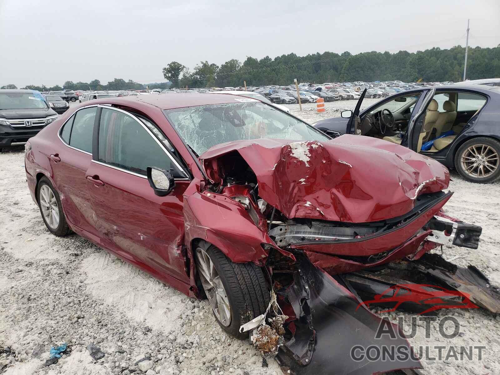TOYOTA CAMRY 2021 - 4T1C11AK2MU479578