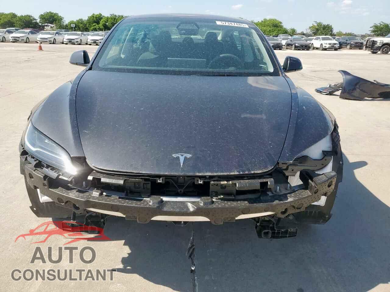 TESLA MODEL 3 2024 - 5YJ3E1EA4RF726318