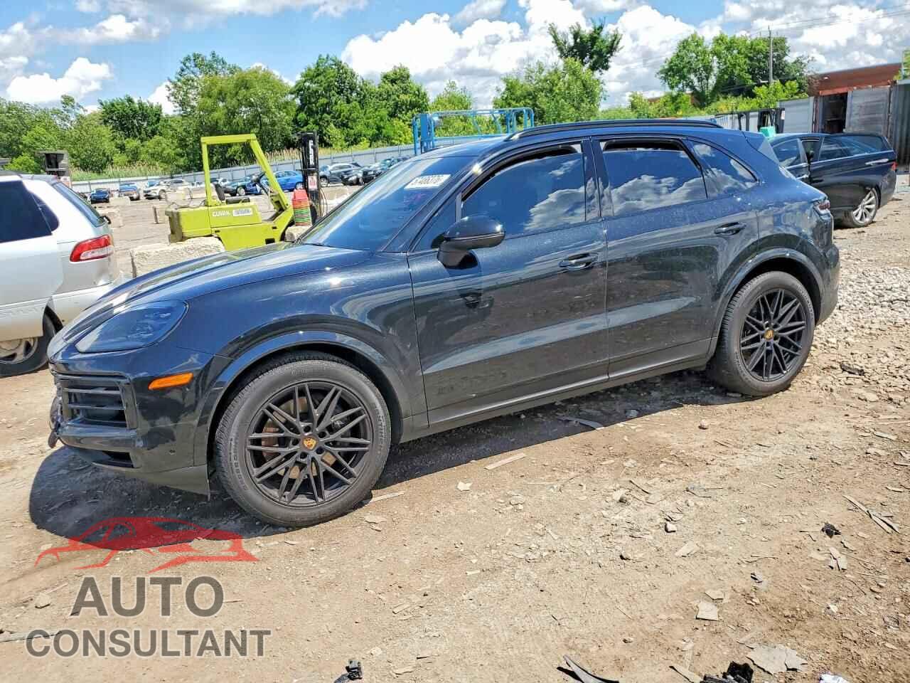 PORSCHE CAYENNE 2024 - WP1AA2AY6RDA05256