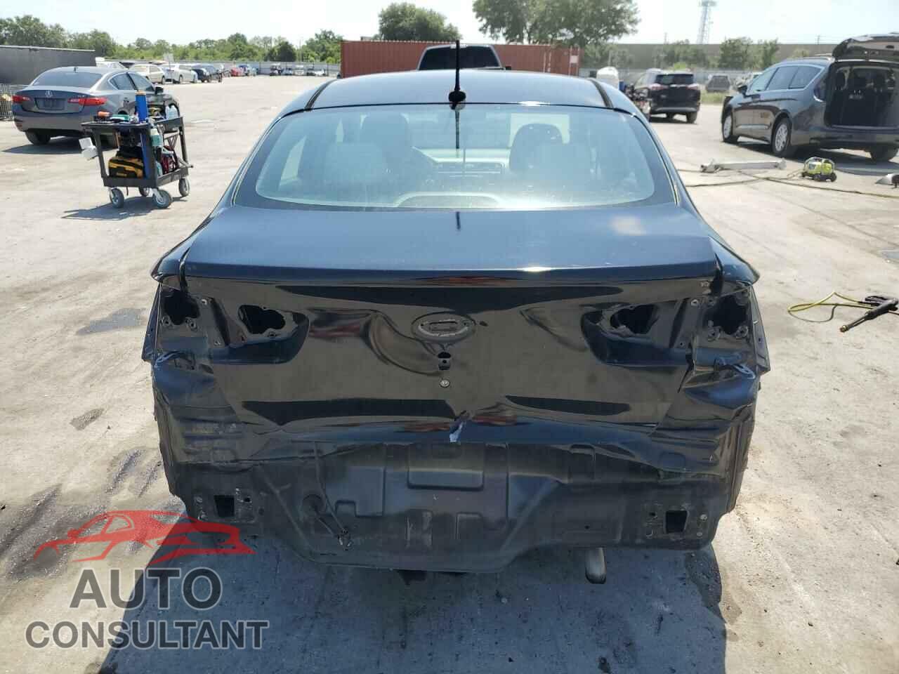 KIA RIO 2013 - KNADN4A37D6310519