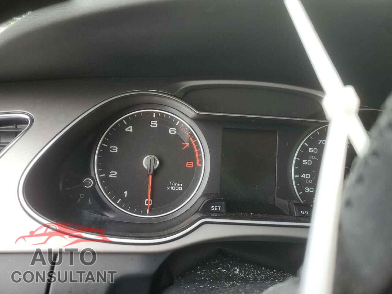 AUDI A4 2013 - WAUFFBFL1DN013870