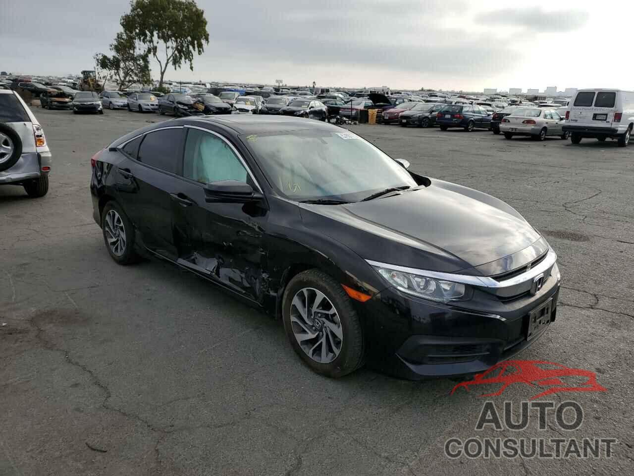 HONDA CIVIC 2018 - 19XFC2F78JE207973