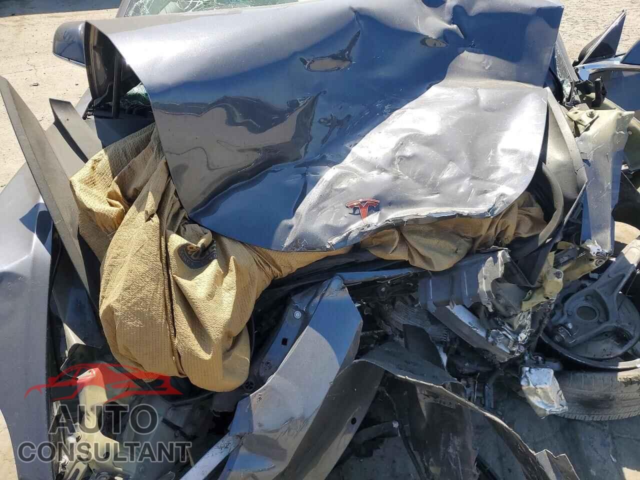 TESLA MODEL 3 2018 - 5YJ3E1EA2JF166660
