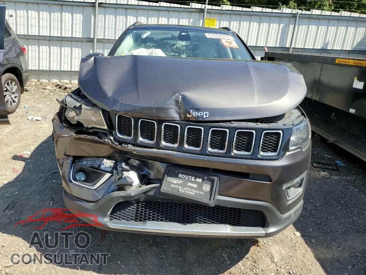 JEEP COMPASS 2018 - 3C4NJDCB5JT434667