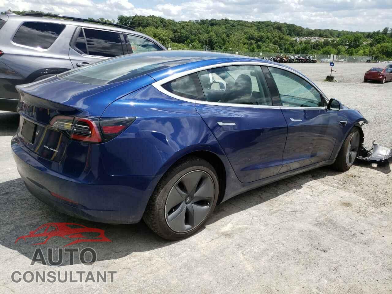 TESLA MODEL 3 2019 - 5YJ3E1EB2KF199538