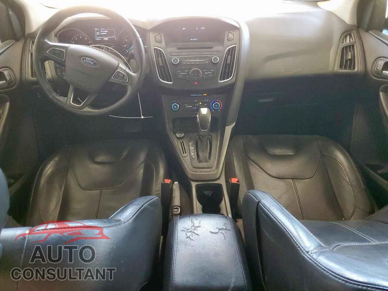 FORD FOCUS 2015 - 1FADP3F20FL321881