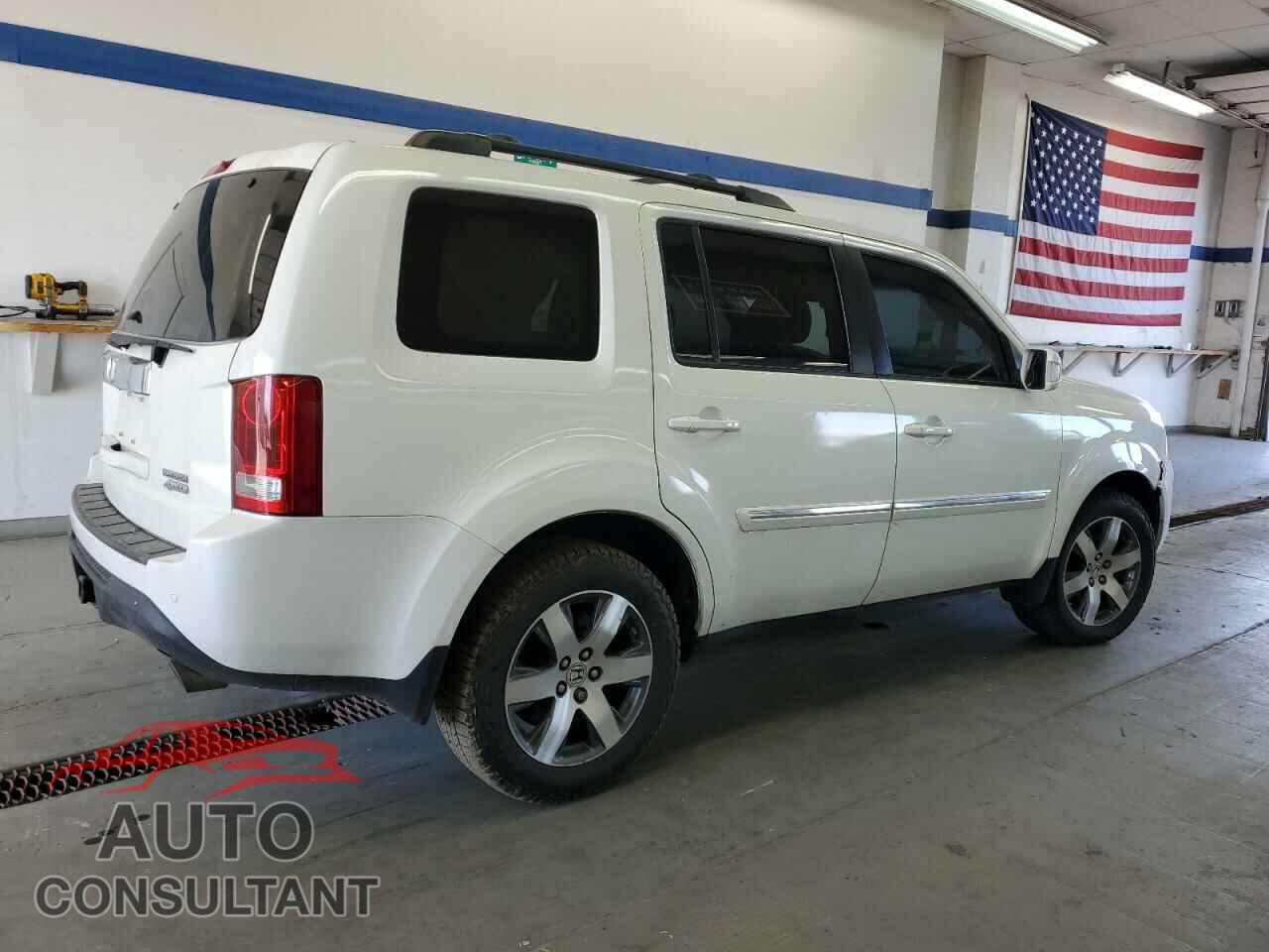 HONDA PILOT 2014 - 5FNYF4H99EB011079