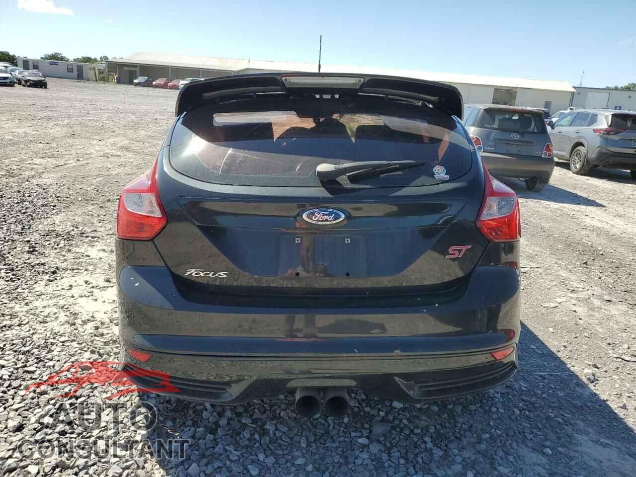 FORD FOCUS 2013 - 1FADP3L96DL209746