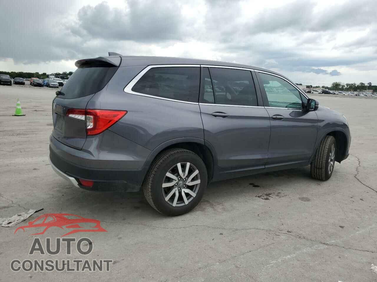 HONDA PILOT 2020 - 5FNYF5H37LB017557