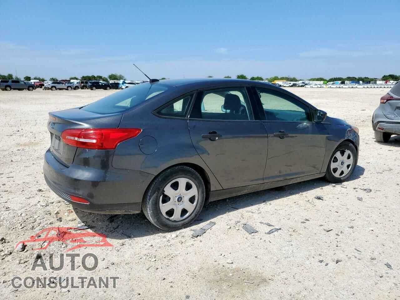 FORD FOCUS 2018 - 1FADP3E21JL277108