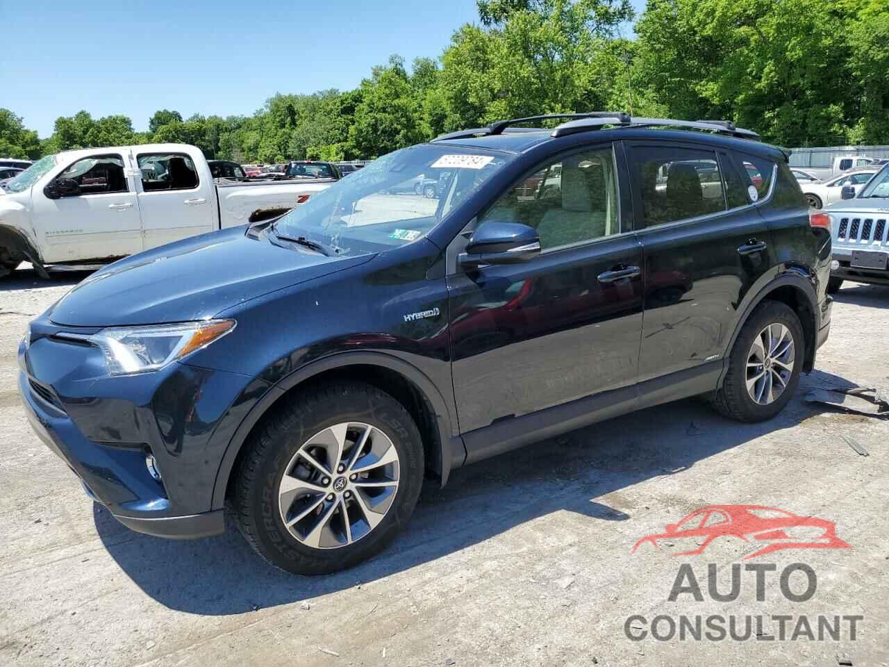 TOYOTA RAV4 2017 - JTMRJREV5HD139767