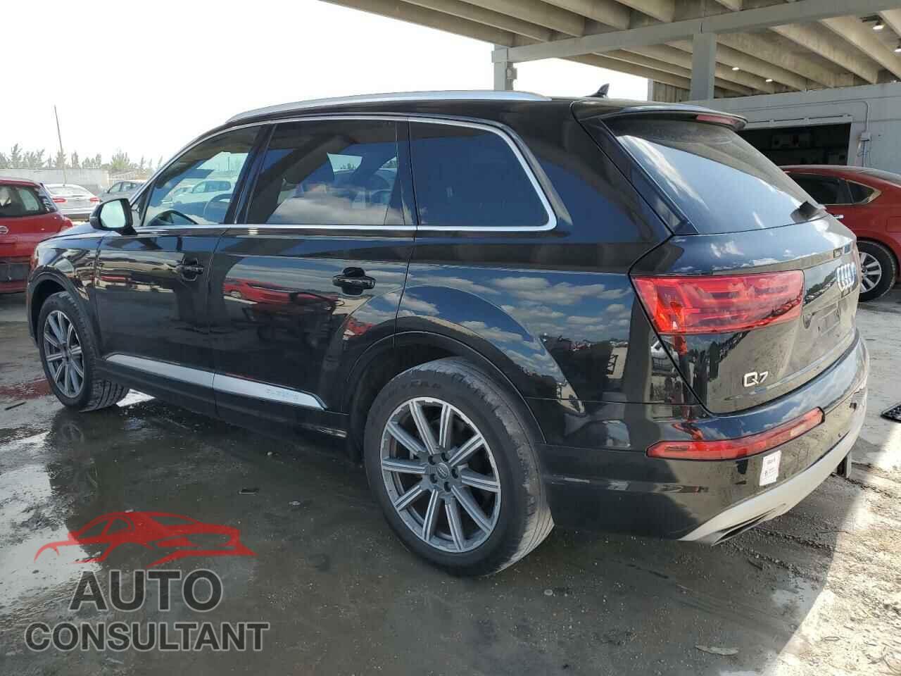 AUDI Q7 2018 - WA1VAAF76JD047356