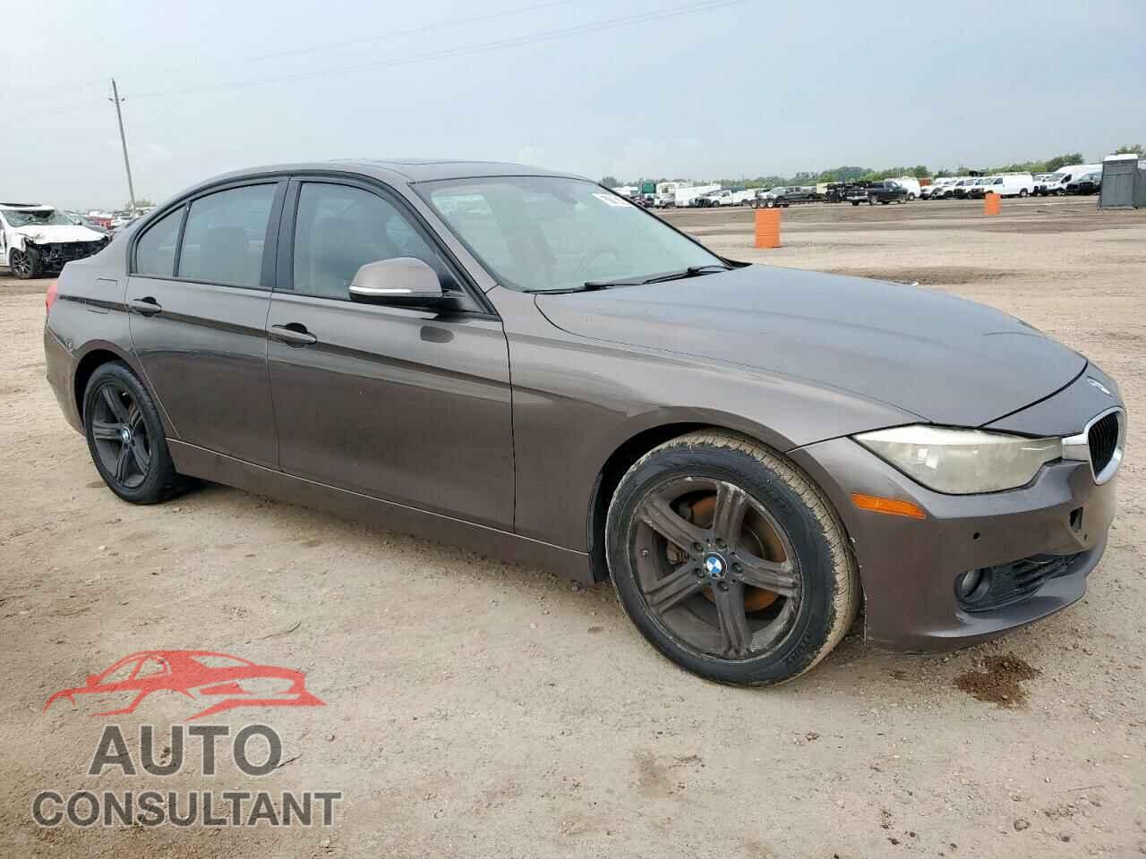 BMW 3 SERIES 2013 - WBA3A5G51DNP19840