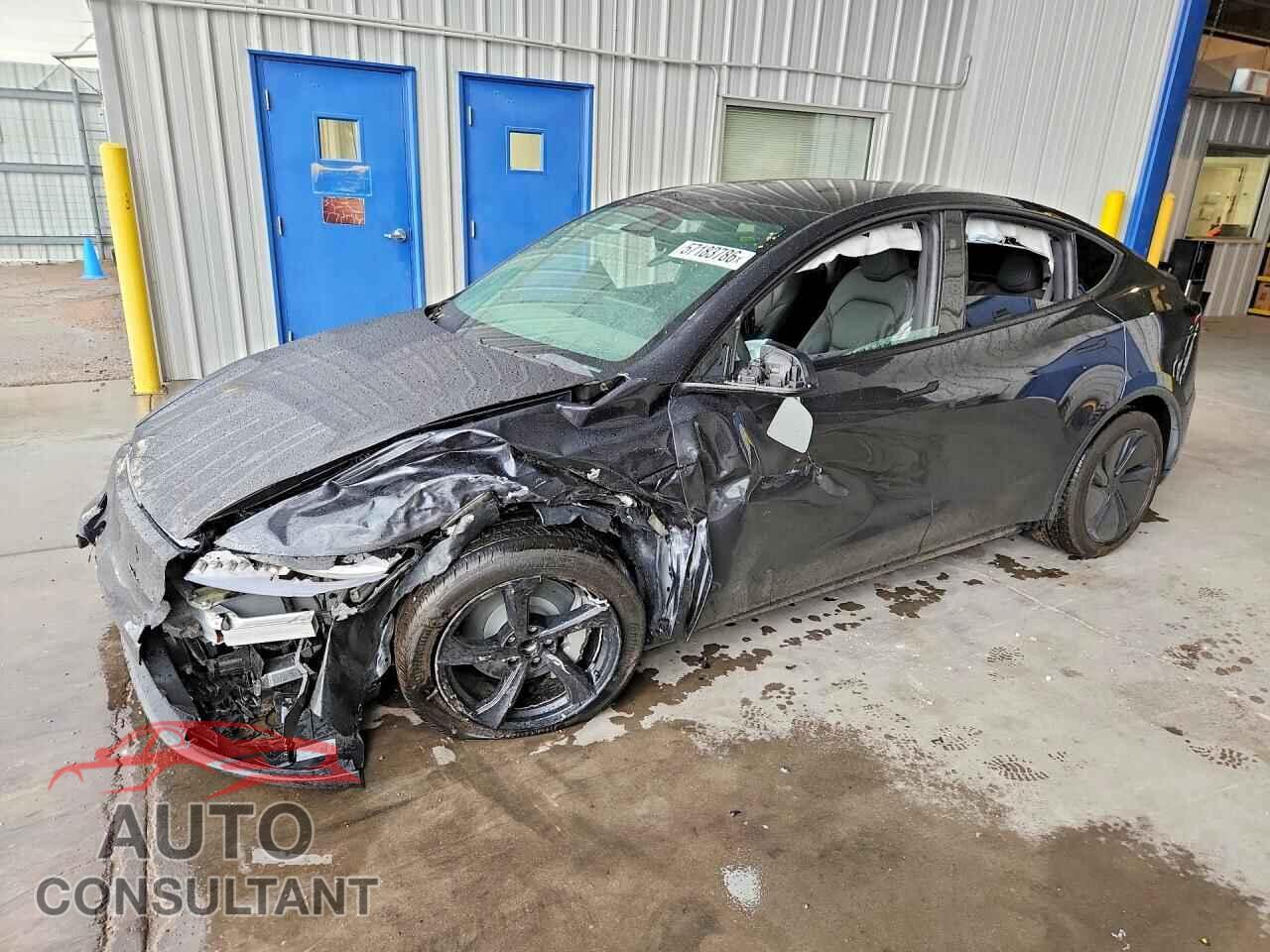 TESLA MODEL Y 2026 - 7SAYGDED2TF643475