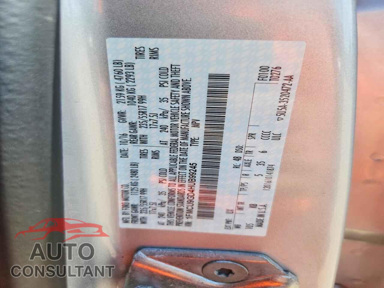 FORD ESCAPE 2017 - 1FMCU9GD4HUB99245