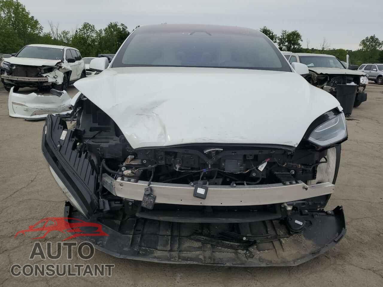 TESLA MODEL X 2022 - 7SAXCBE60NF329534