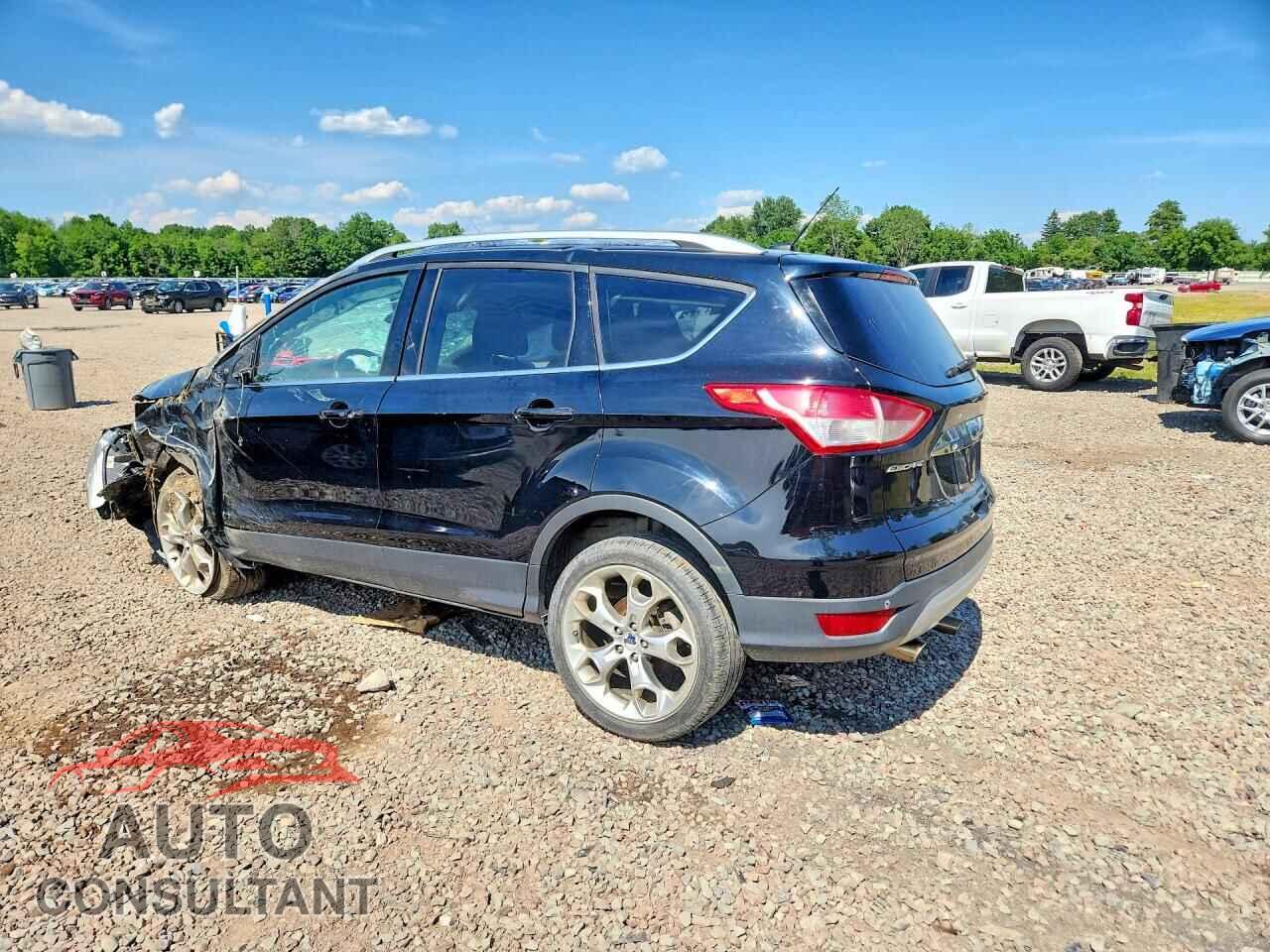 FORD ESCAPE 2016 - 1FMCU9J92GUC86807