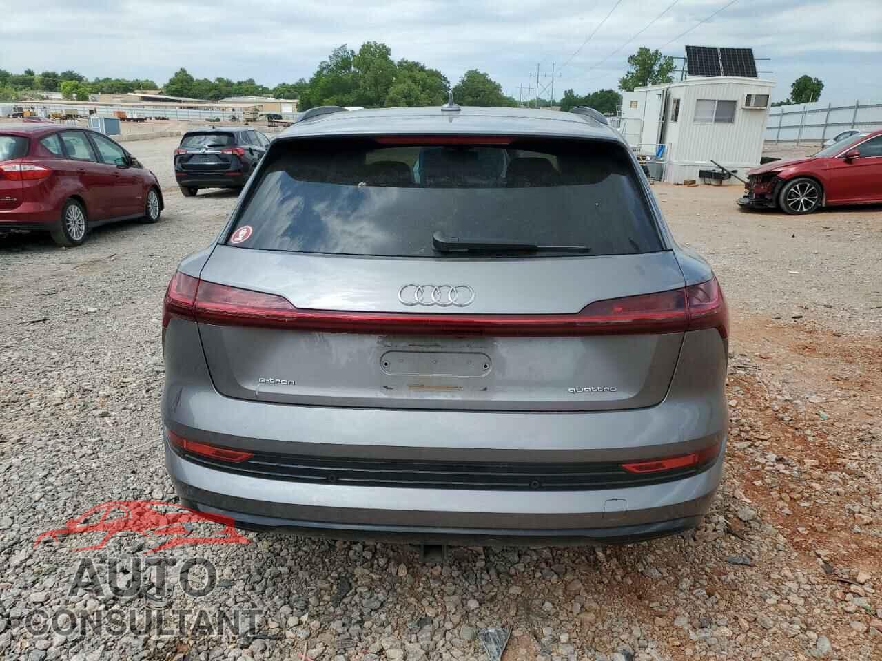 AUDI E-TRON 2021 - WA1LAAGE2MB020871