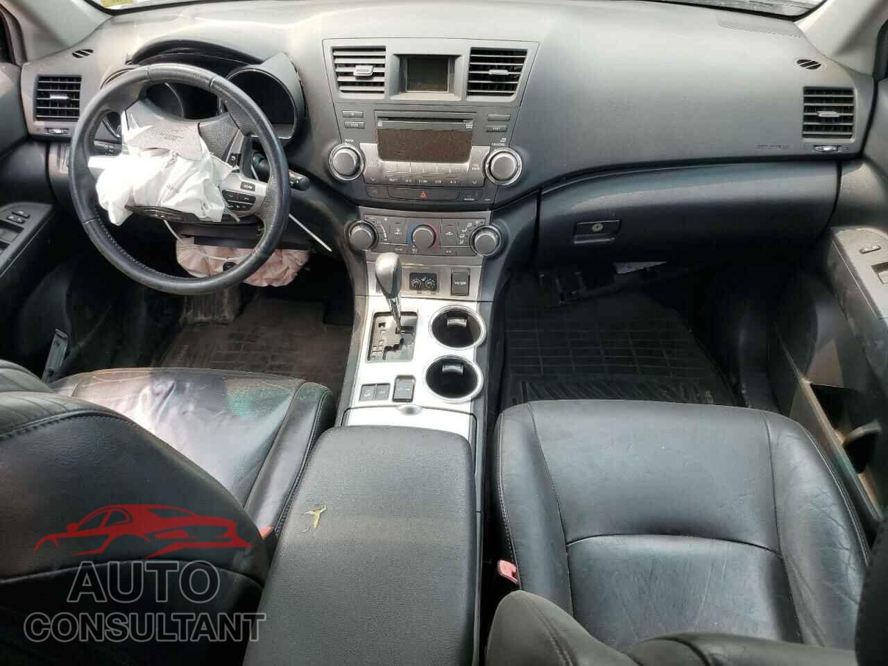 TOYOTA HIGHLANDER 2012 - 5TDBK3EH0CS105187