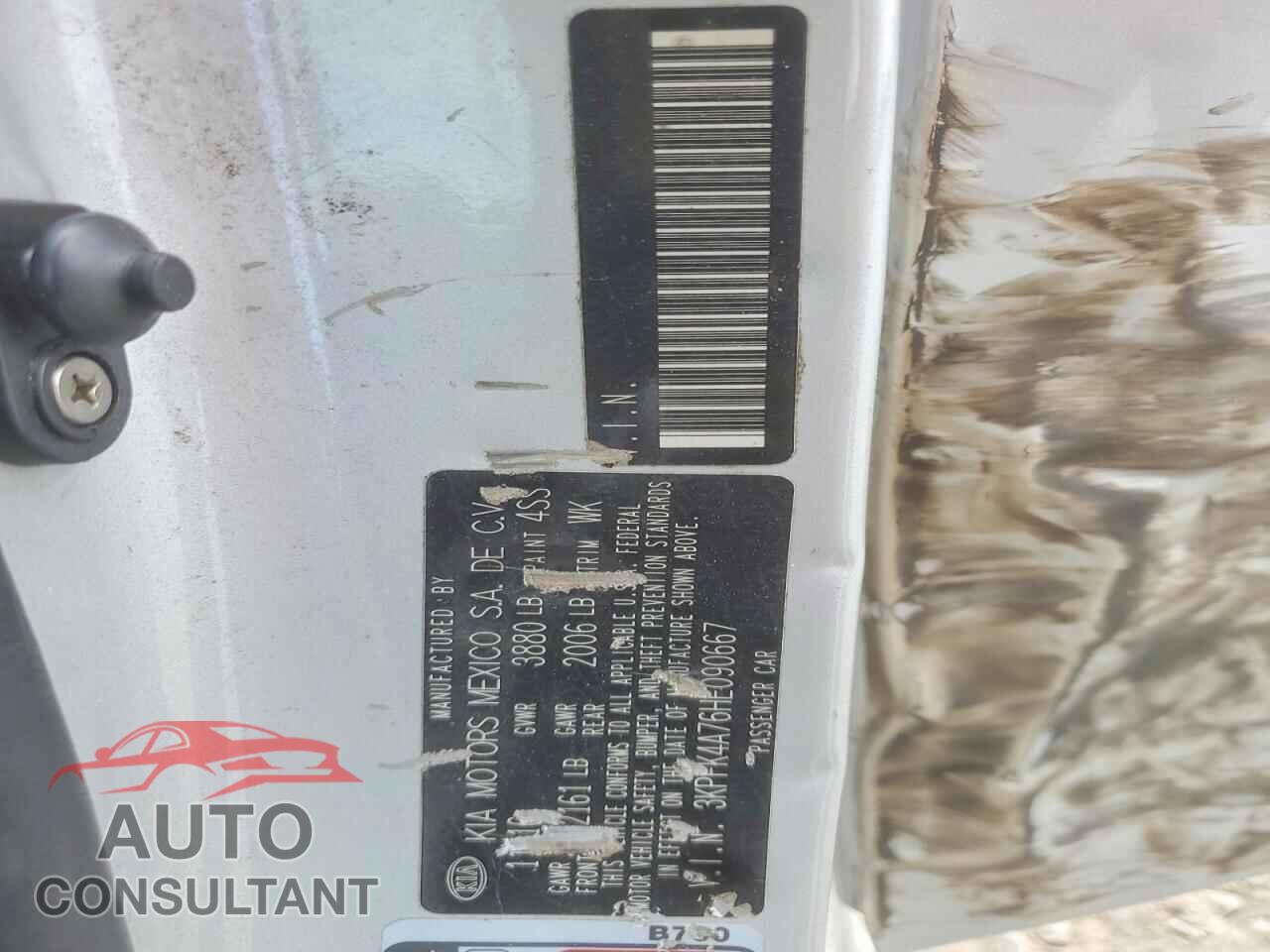 KIA FORTE 2017 - 3KPFK4A76HE090667
