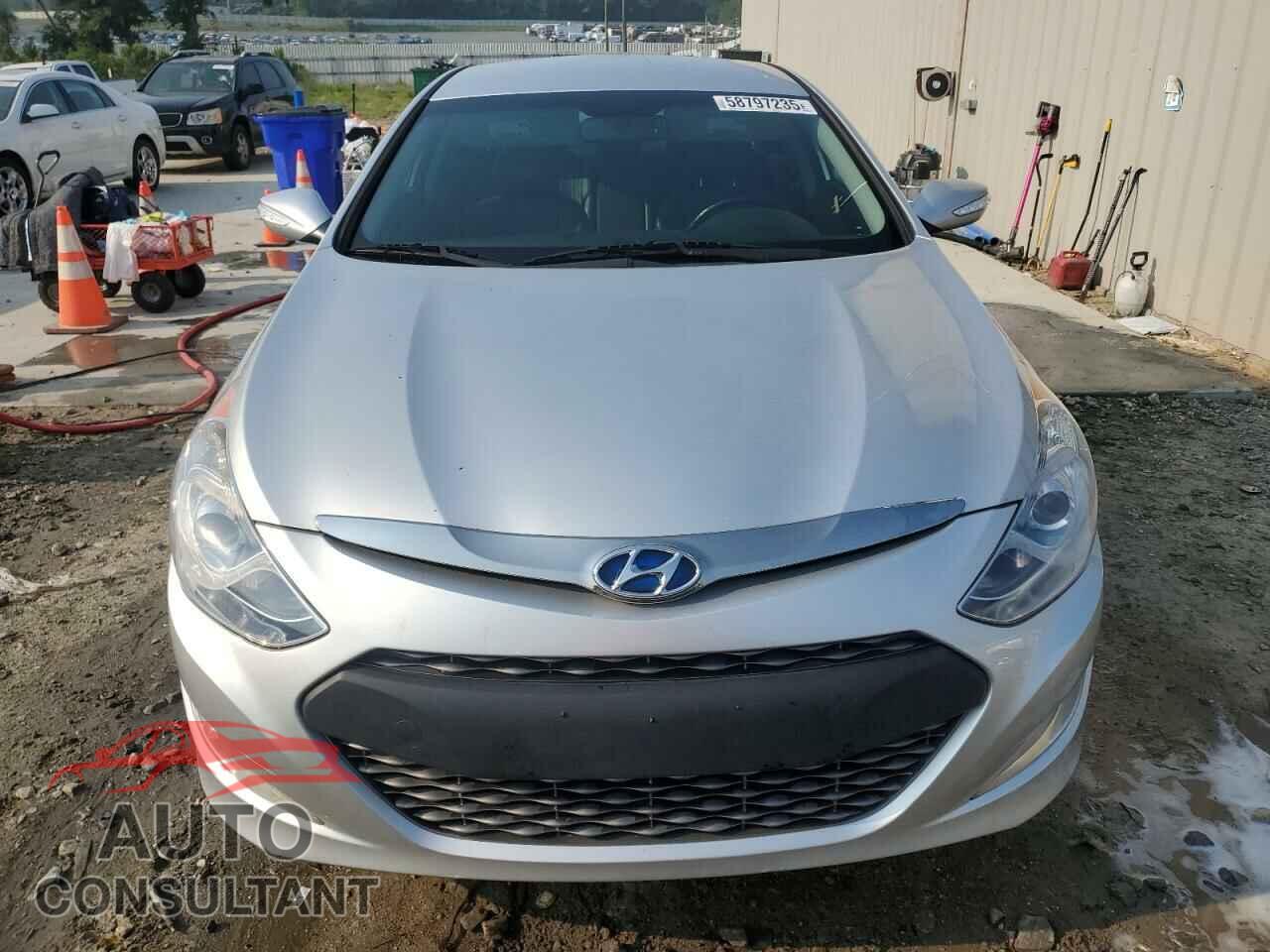 HYUNDAI SONATA 2012 - KMHEC4A48CA045154