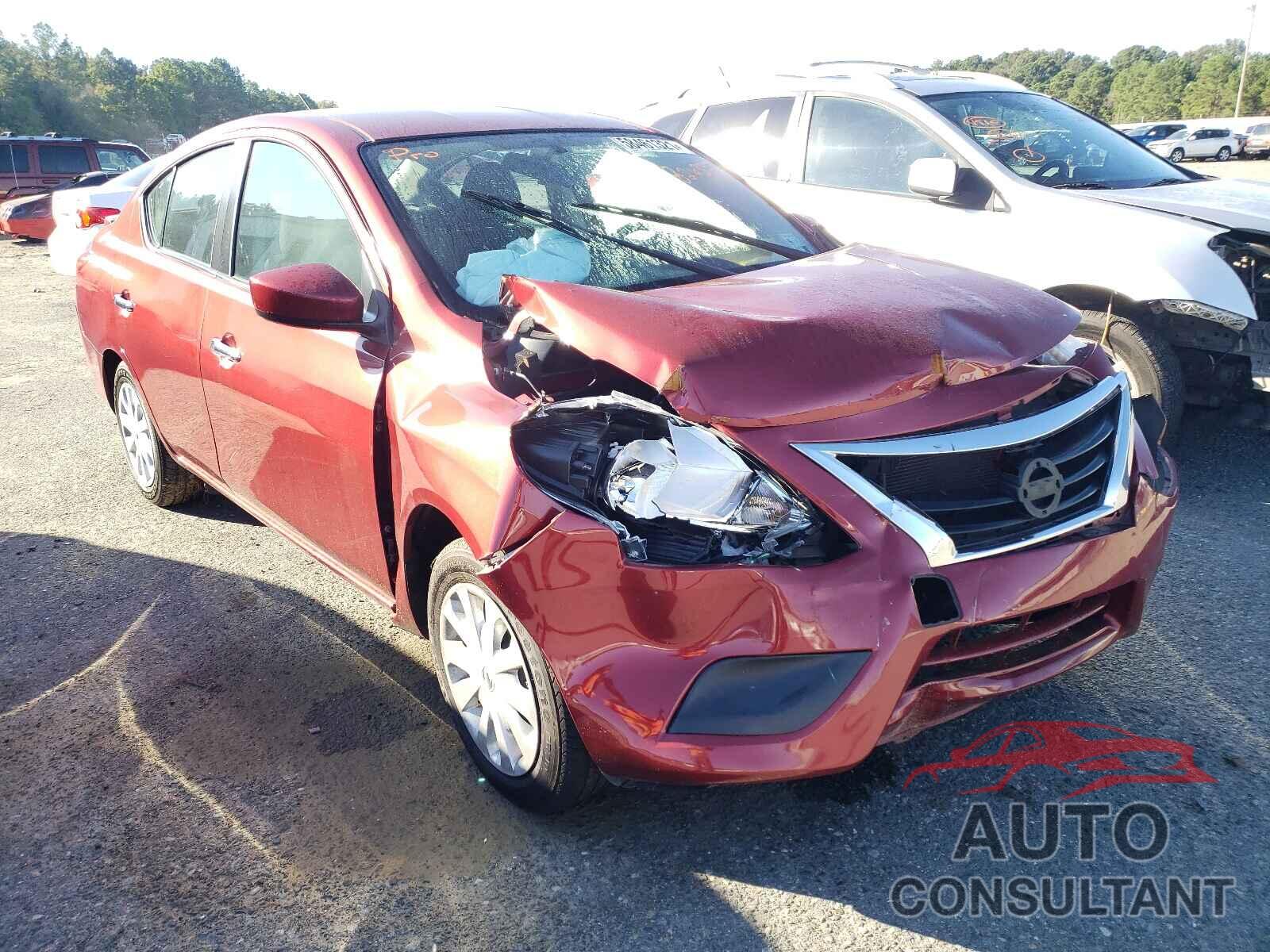 NISSAN VERSA 2019 - 3N1CN7AP0KL826357