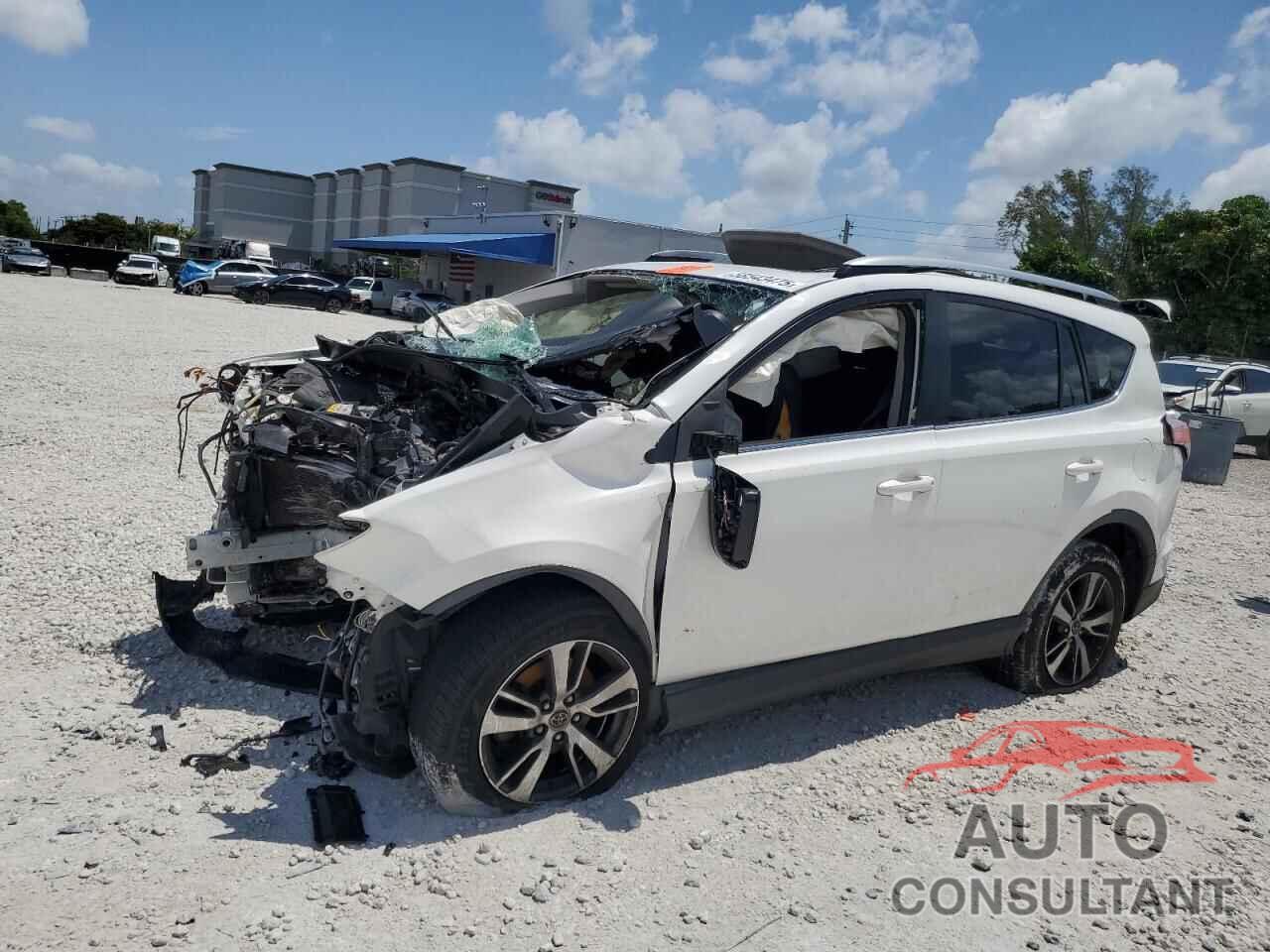 TOYOTA RAV4 2017 - JTMWFREV3HJ101945