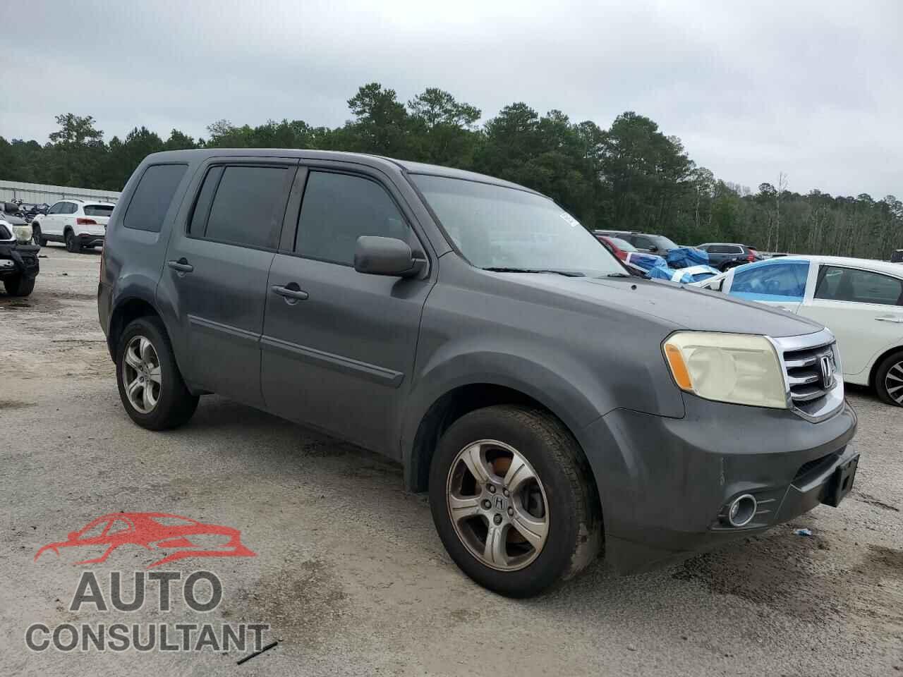 HONDA PILOT 2013 - 5FNYF3H48DB014584