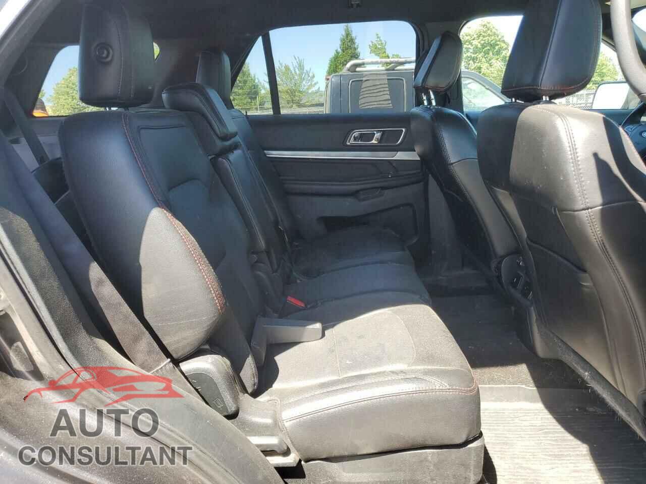FORD EXPLORER 2018 - 1FM5K8GT1JGB83055