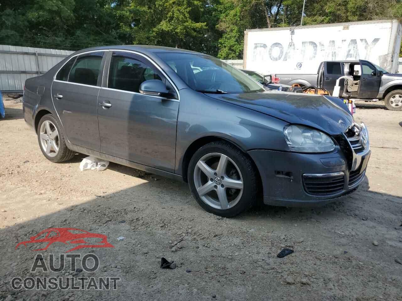 VOLKSWAGEN JETTA 2010 - 3VWRL7AJ7AM125426