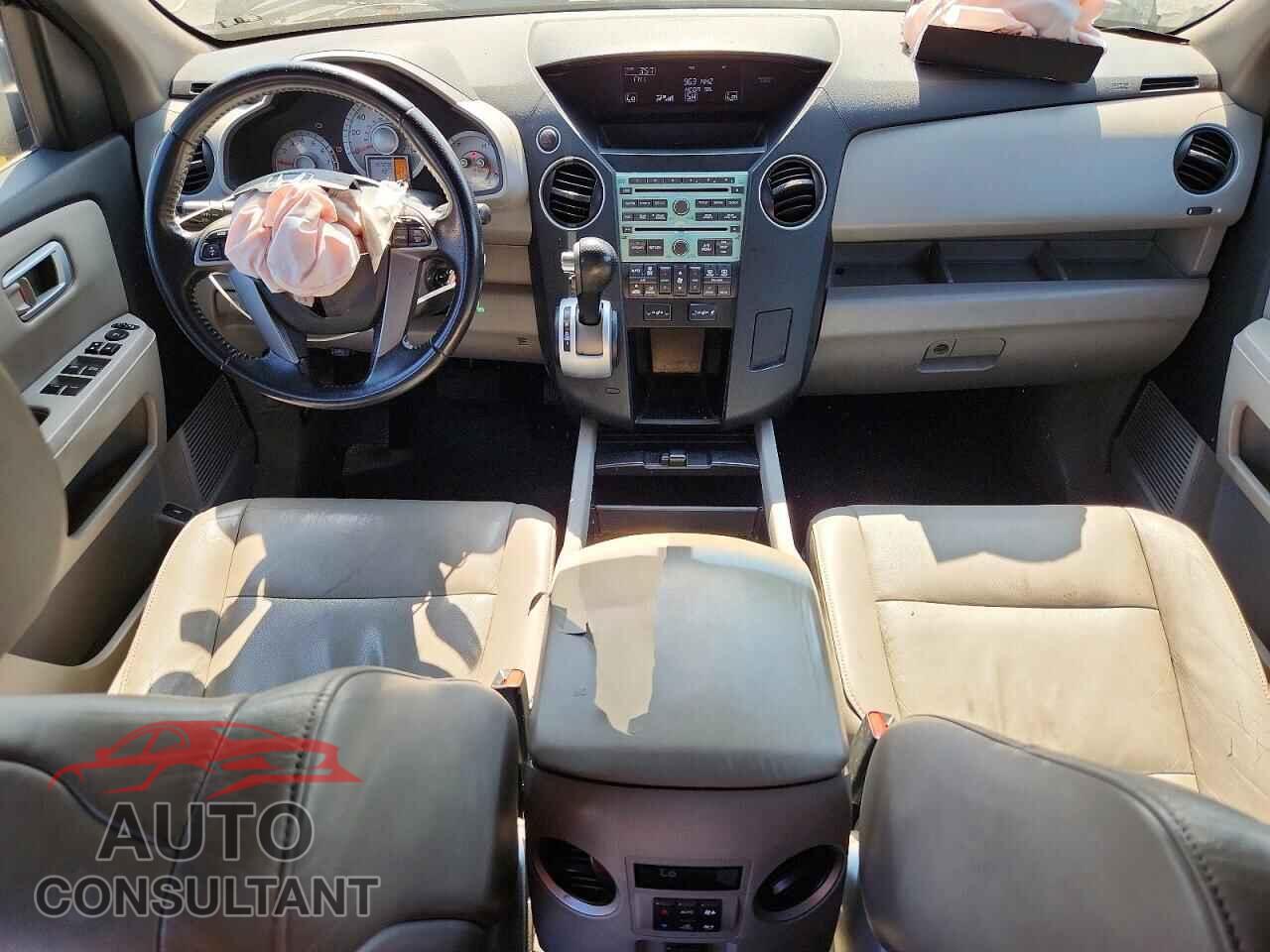 HONDA PILOT 2011 - 5FNYF3H65BB002133