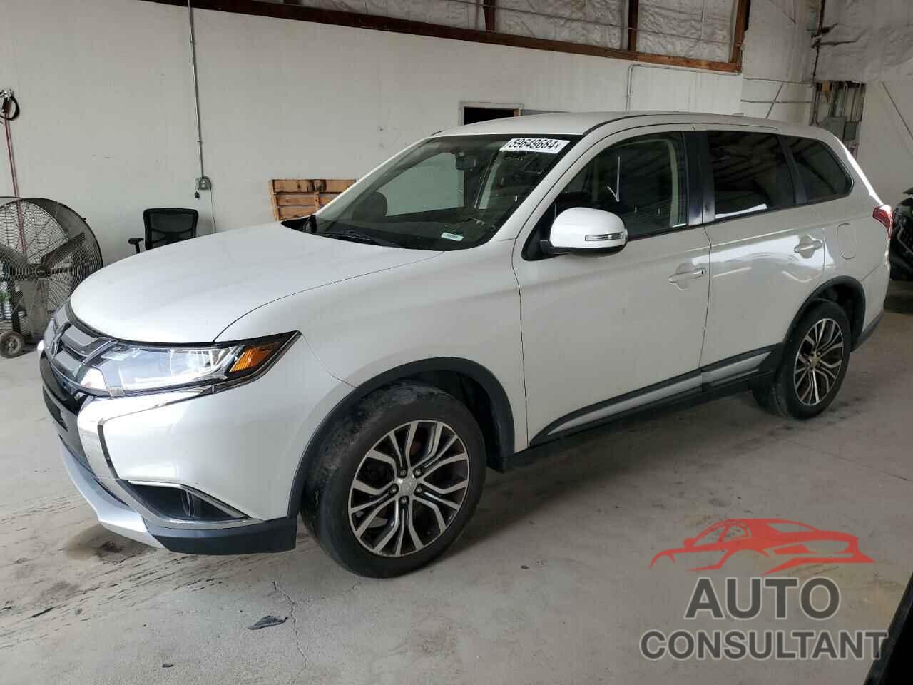 MITSUBISHI OUTLANDER 2018 - JA4AD3A37JZ000622