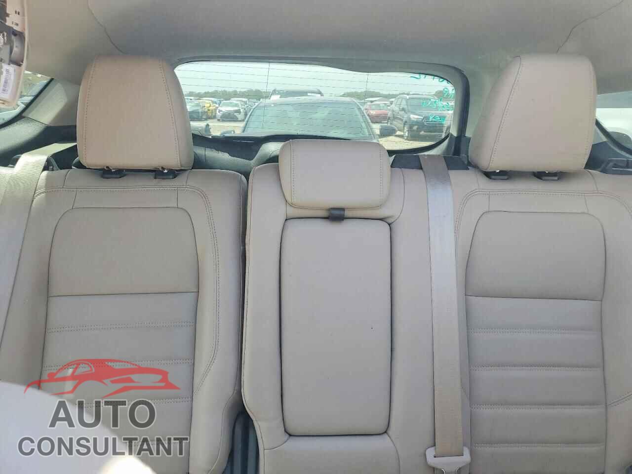 FORD ESCAPE 2017 - 1FMCU0JD8HUB06148
