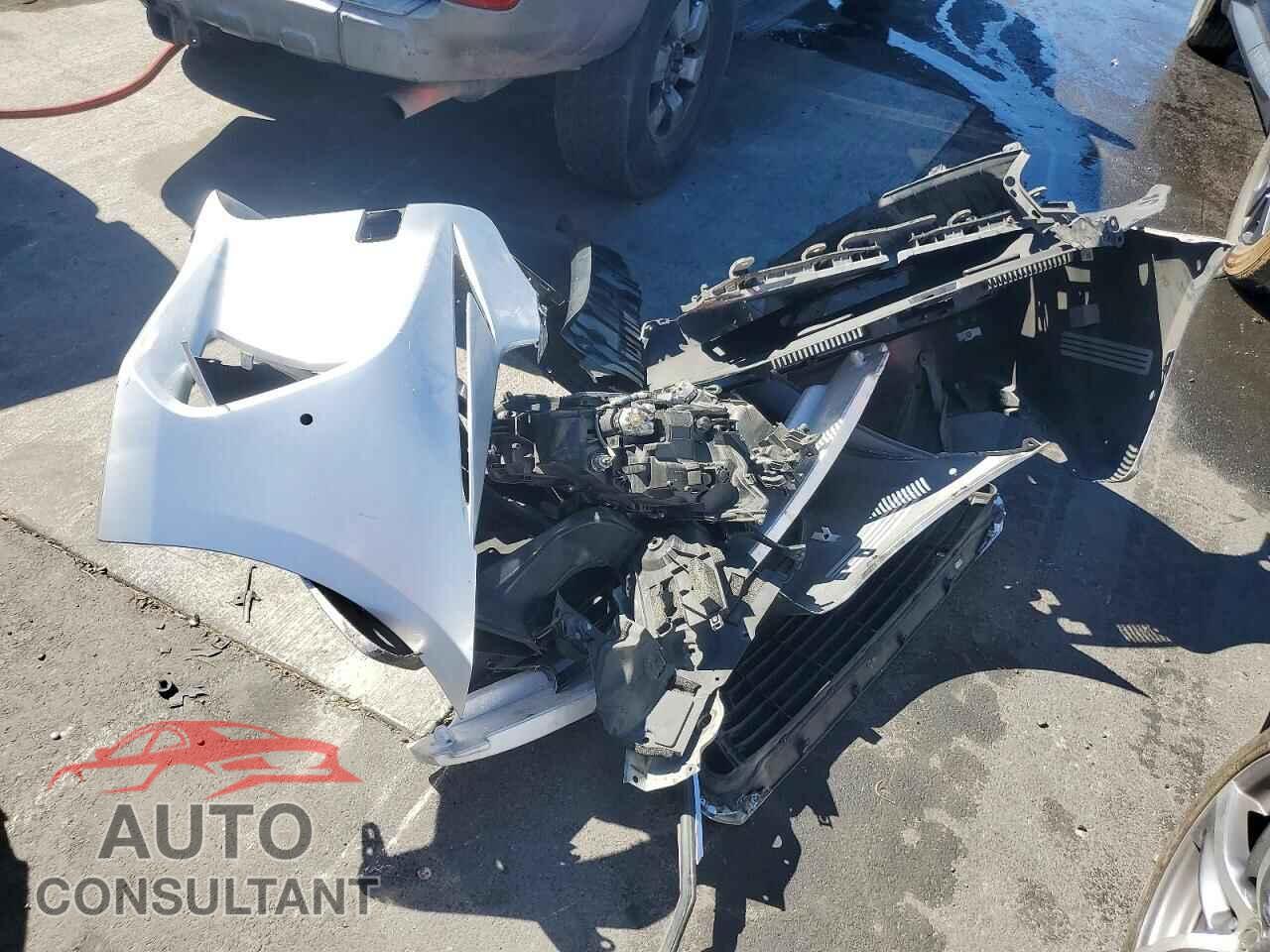 LEXUS IS 2017 - JTHBA1D25H5041793