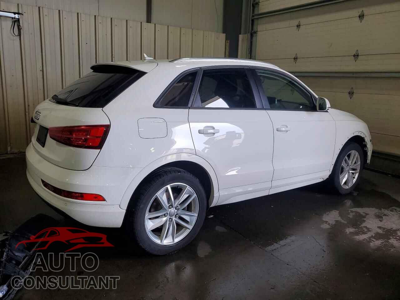 AUDI Q3 2017 - WA1BCCFS9HR015527