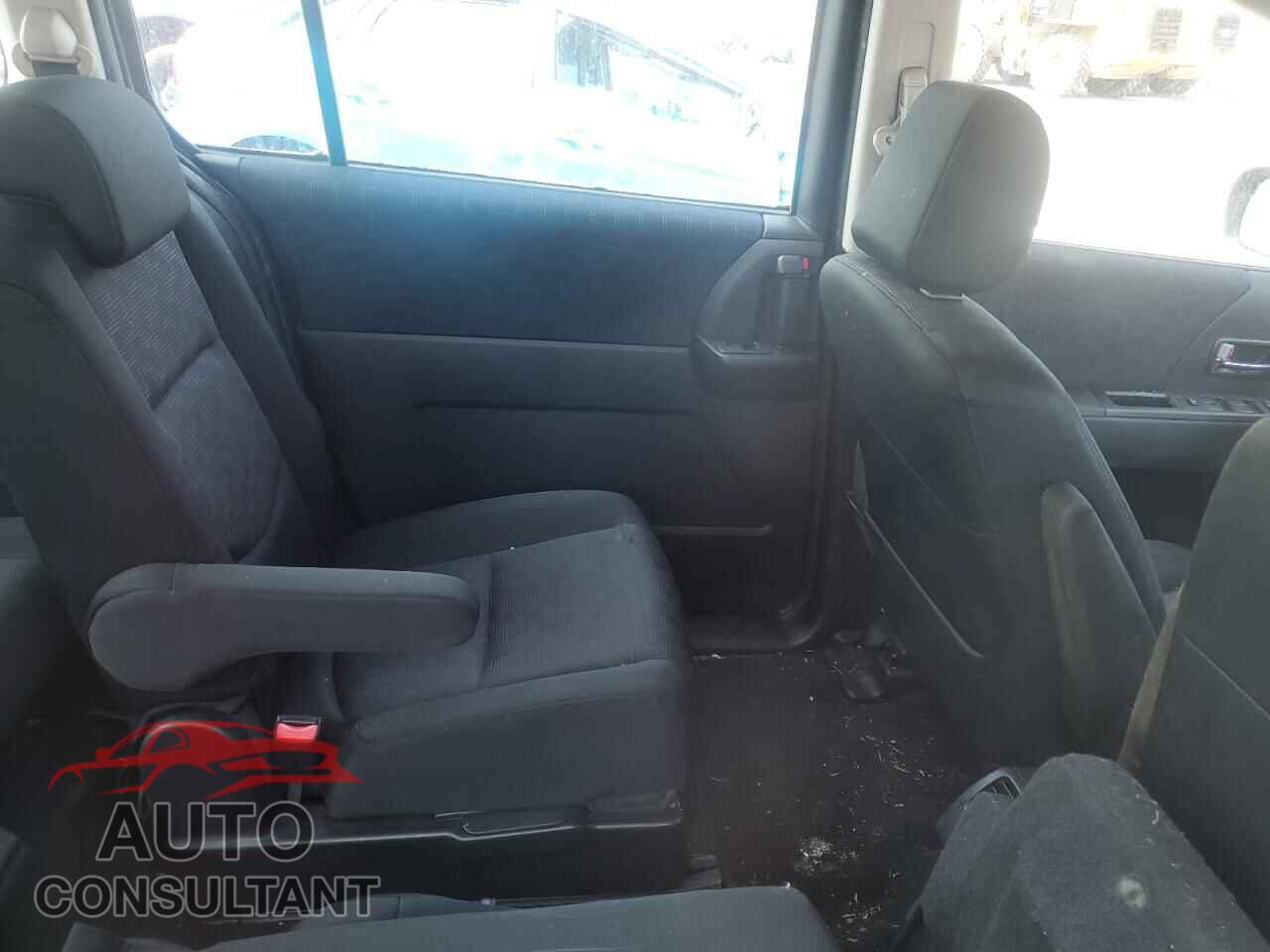 MAZDA 5 2010 - JM1CR2WL3A0362552