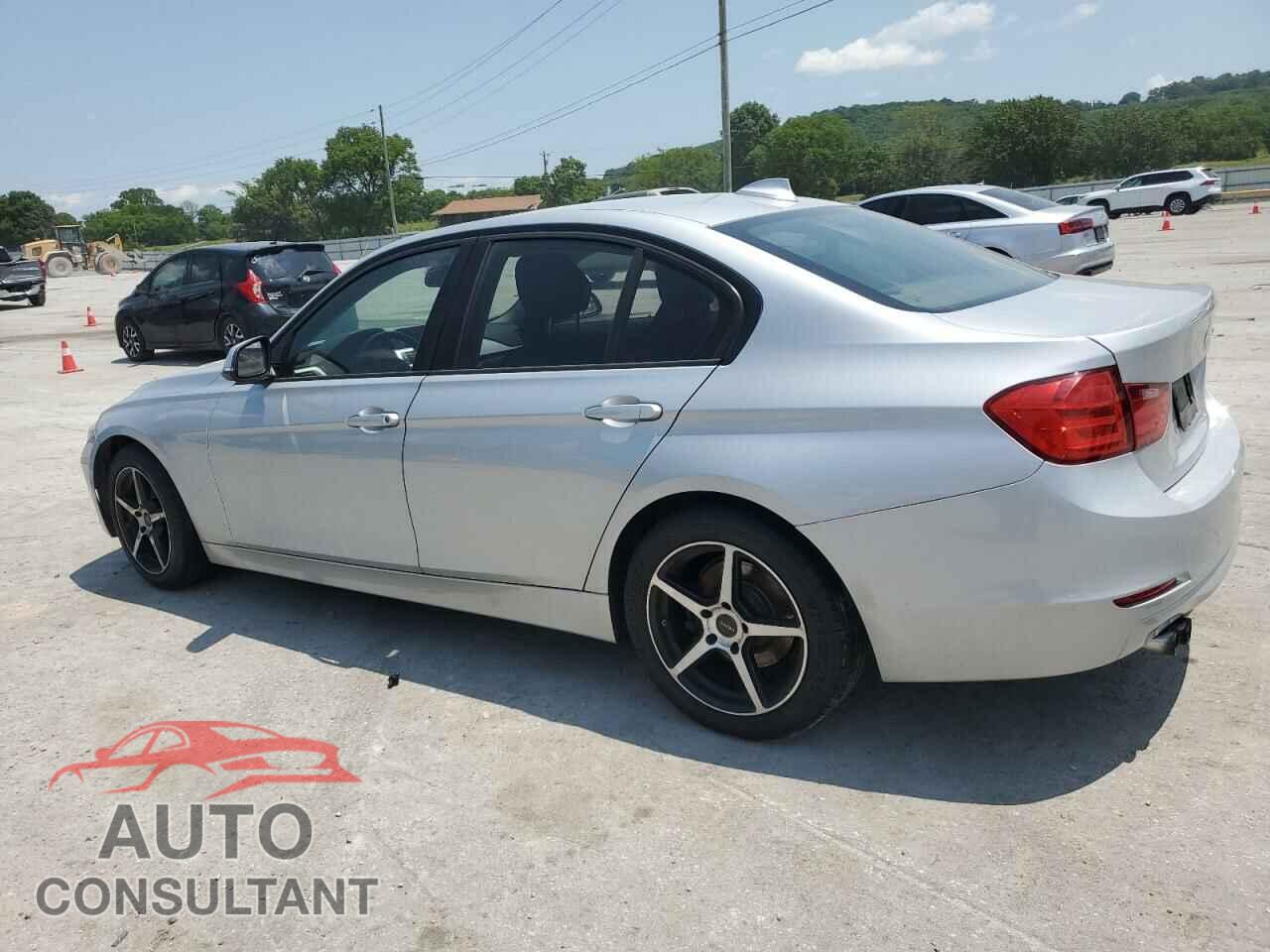 BMW 3 SERIES 2013 - WBA3C1C54DF438084