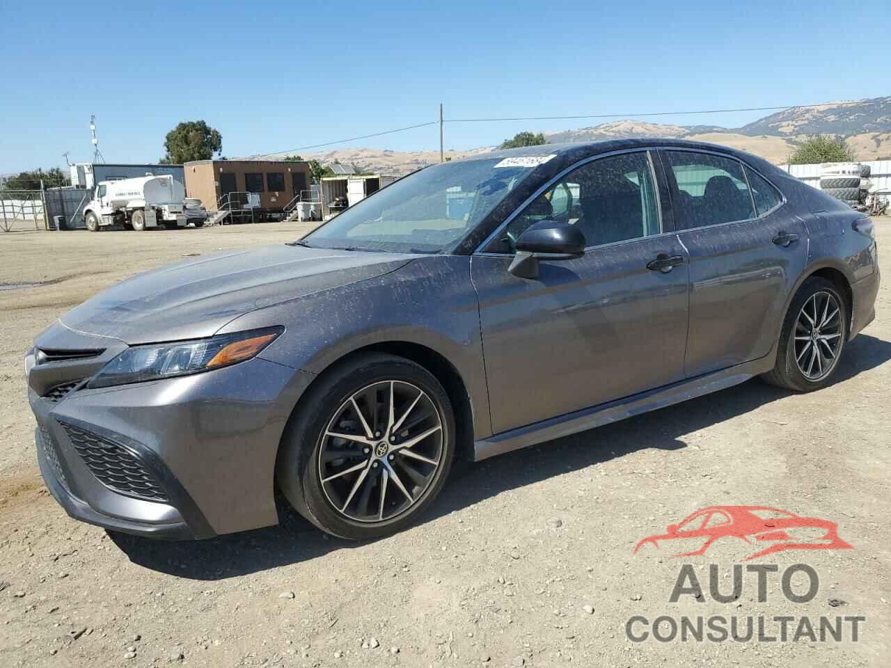 TOYOTA CAMRY 2021 - 4T1G11AK5MU559040