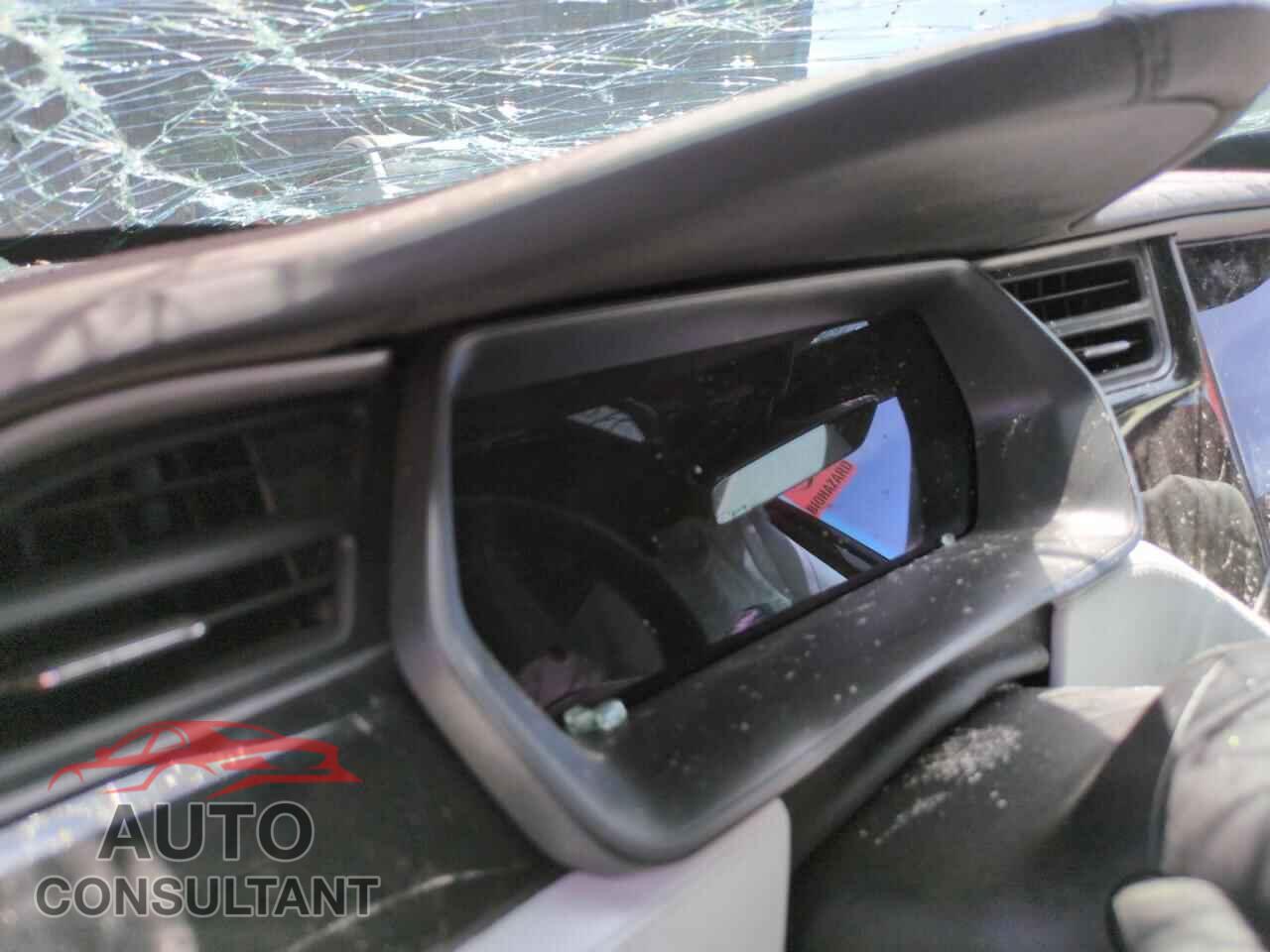 TESLA MODEL X 2018 - 5YJXCBE22JF118260