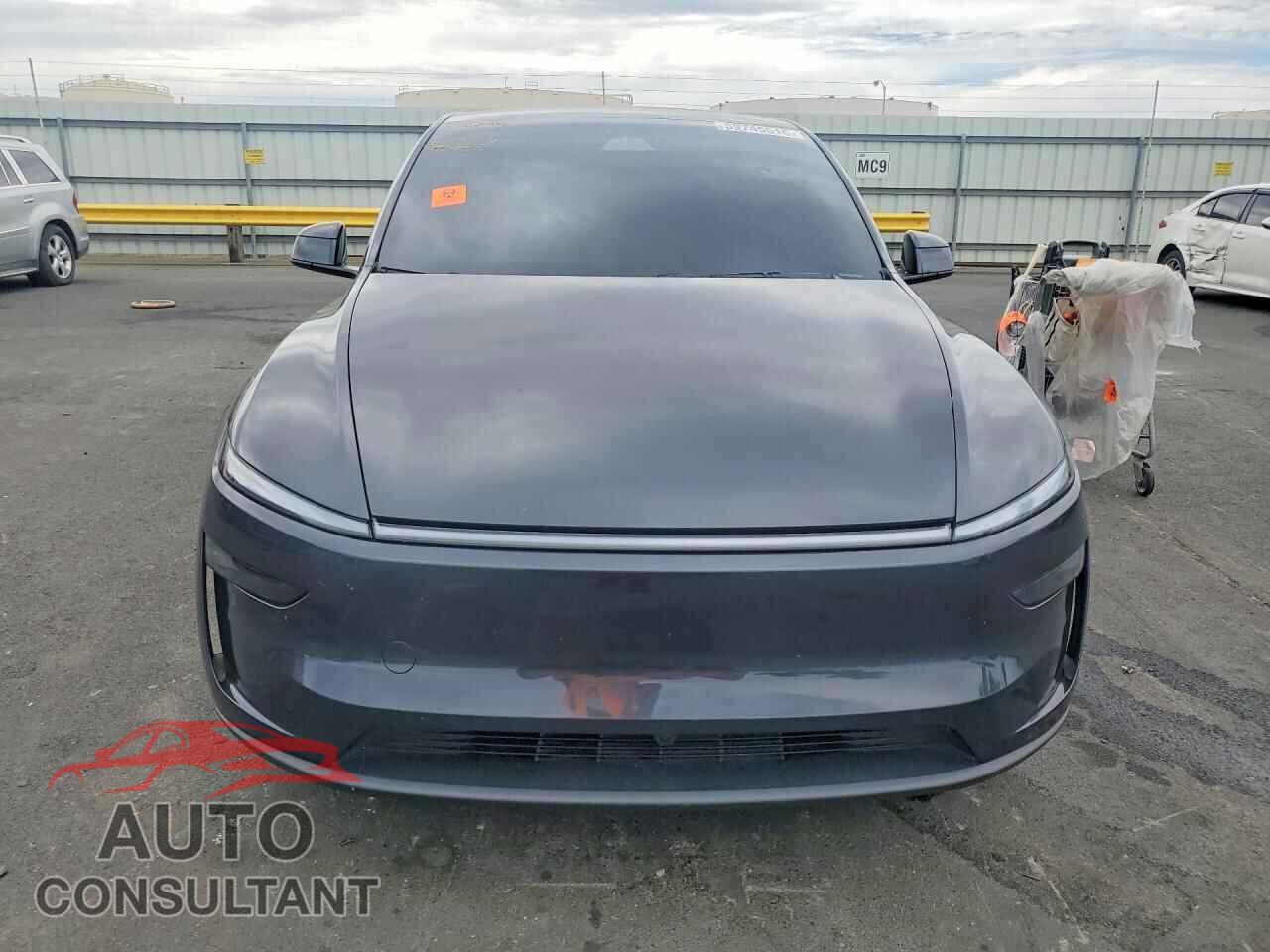 TESLA MODEL Y 2026 - 7SAYGDED4TF370345